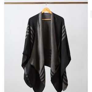 BB Dakota Charcoal Poncho Wrap